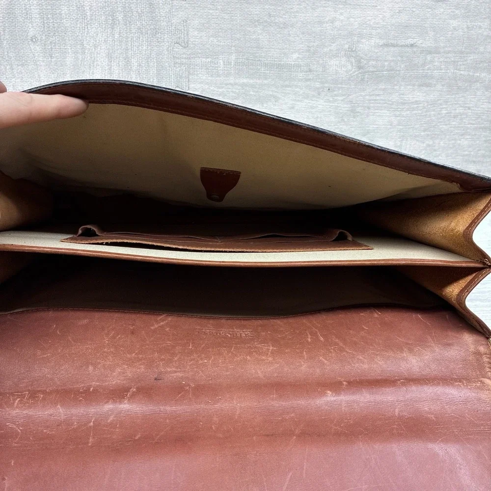 Schlesinger Briefcase Full Grain Cowhide USA Doctor Lawyer Locking Distressed